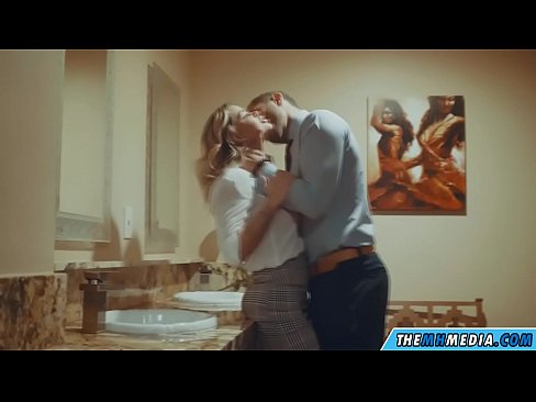 ❤️ Кад те прсата плавуша заведе у јавном тоалету ❌ Слутс ат порн sr.milf-nut-net.ru ❌❤